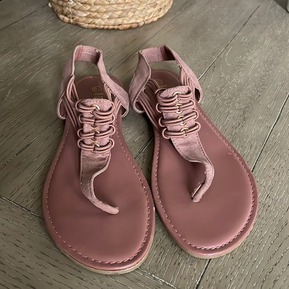 FLAT SANDALS💗 - Picture 2 of 5